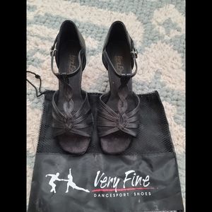 Very Fine Ballroom Dance Shoes, Size 8